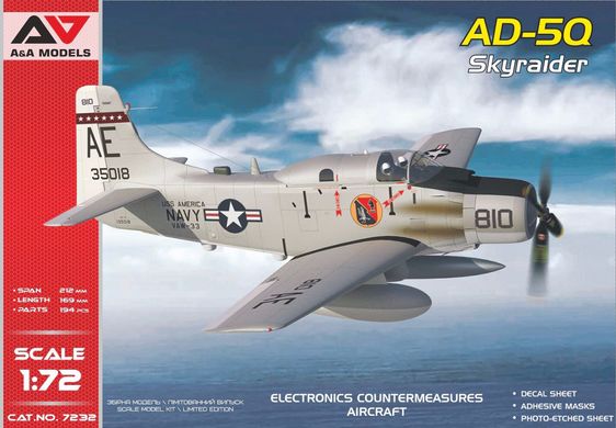 1/72 Douglas AD-5Q Skyraider самолет РЭБ (AA Models 7232), сборная модель
