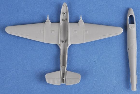 1/72 Петляков Пе-2 радянський пікіруючий бомбардувальник (HobbyBoss 80296), збірна модель