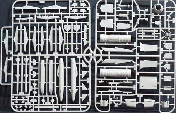 1/48 Saab JAS 39A/C Gripen шведський винищувач (Zimi Model/Kitty Hawk 80117), збірна модель