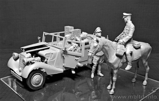 1/35 Sd.Kfz.2 Type 170VK германский связной автомобиль + фигурки (Master Box 35151)