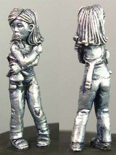 HassleFree Miniatures - Billie (a) the hunted. Female youth with doll - HF-HFA017