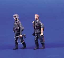 1:35 German Infantry Walking