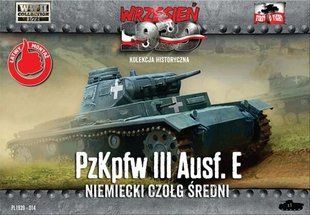 1/72 Pz.Kpfw.III Ausf.E германский танк + журнал (First To Fight 014) сборка без клея