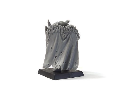 Warrior of Chaos with Hammer, миниатюра Warhammer Fantasy Battles, собранная пластиковая (Games Workshop)
