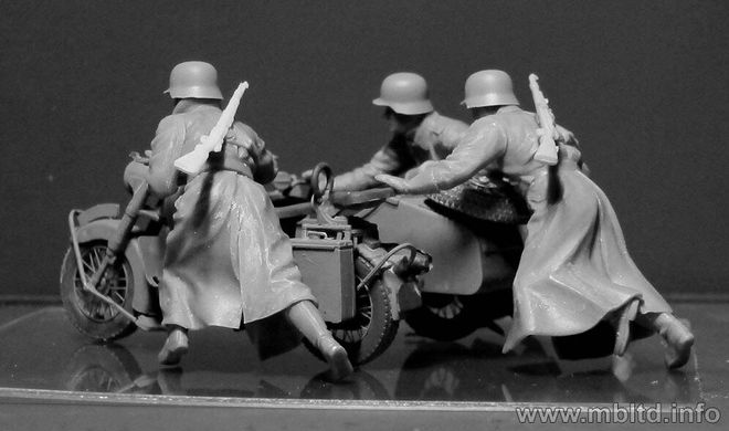 1/35 Германские мотоциклисты Второй мировой войны, 4 фигуры (Master Box 35178)