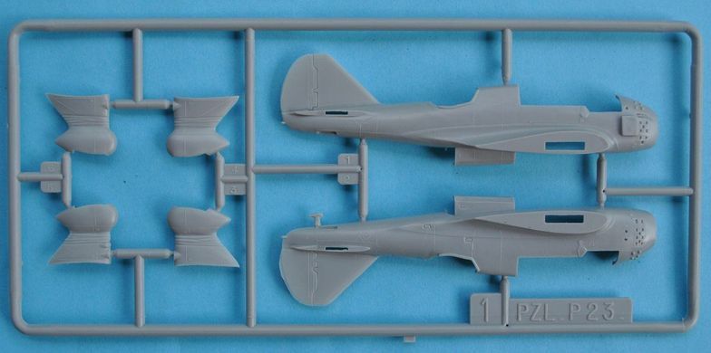 1/72 PZL P-23A/B Karas польский истребитель (Heller 80247), сборная модель