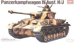 1/35 Pz.Kpfw.IV Ausf.H/J немецкий средний танк (Academy 13234), сборная модель