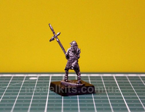 Скелет с бердышом атакует, Yal Миниатюра "Властелин Мира", металл, под 28-30 мм