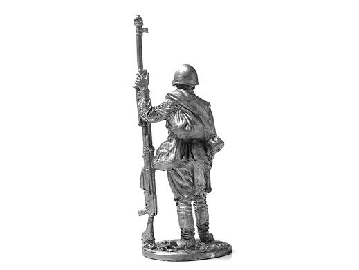 54 мм Гвардії єфрейтор навідник протитанкової рушниці (ПТРС), СРСР 1943 рік (EK Castings WWII-63), колекційна олов'яна мініатюра