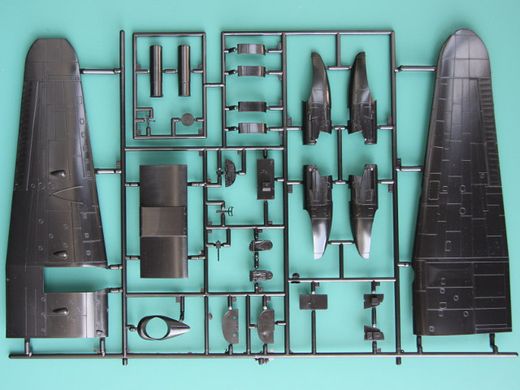 1/72 Бомбардувальник Lancaster B.III "Dambusters", серія Model Set з фарбами та клеєм (Revell 64295), збірна модель