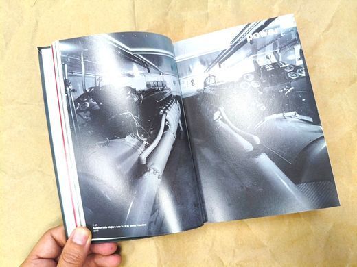 Книга "Boat Design. Classic and New Motorboats" Paolo Tumminelli (англійською мовою)