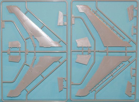 1/48 F-100D Thunderbirds "Skyblazers" американский истребитель (Trumpeter 02822) сборная модель