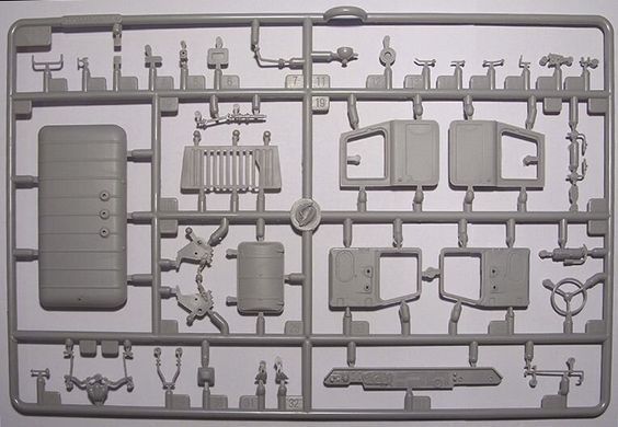 1/35 ГАЗ-66 паливозаправник (Trumpeter 01018), збірна модель