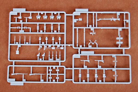 1/35 Рассчет германской тяжелой железнодорожной пушки Morser Karl, 8 фигур (Trumpeter 00409), сборные пластиковые