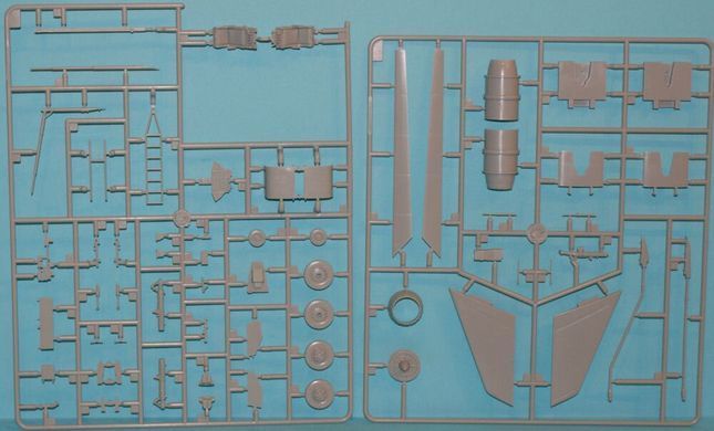 1/48 F-100D Thunderbirds "Skyblazers" американский истребитель (Trumpeter 02822) сборная модель