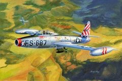 1/32 F-84E Thunderjet американский самолет (HobbyBoss 83207) сборная модель