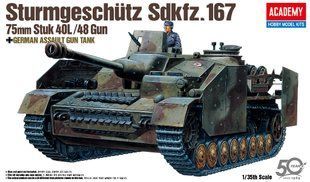 1/35 Sturmgeschutz IV Sd.Kfz.167 75mm StuK.40 L/48 німецька САУ (Academy 13235) збірна модель