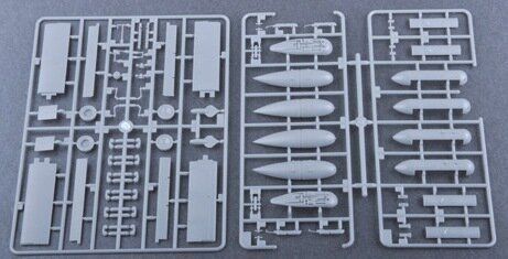 1/32 Junkers Ju-87B-2/U4 Stuka германский пикирующий бомбардировщик (Trumpeter 03215) сборная модель