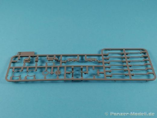 1/48 Штурмовик Henschel Hs-129B-3, модель з інтер'єром та прозорими деталями корпусу (Takom 48002), збірна модель