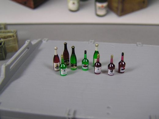1/35 Пляшки шампанського та коньяку з ящиками (MiniArt 35575), збірні пластикові