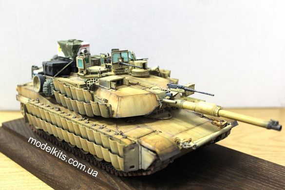 1/35 Танк M1A2 Abrams TUSK II (авторська робота), готова модель + підставка