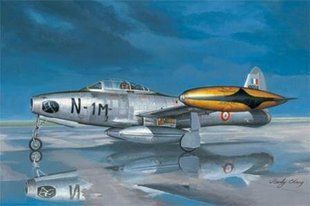 1/32 F-84G Thunderjet американский самолет (HobbyBoss 83208) сборная модель
