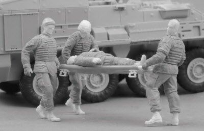 1/35 Современная армия США, команда медиков, 4 фигуры + аксессуары + декаль с рисунком камуфляжа (Trumpeter 00430)