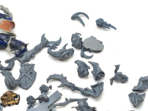 Різні деталі для Warhammer Fantasy Battle/Age of Sigmar (Games Workshop), пластикові