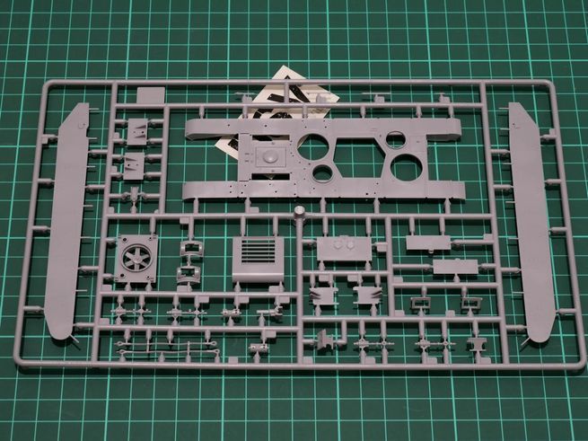 Zvezda 500785061-1:72 T-35 Soviet Heavy Tank WWII, Odélise, Kit