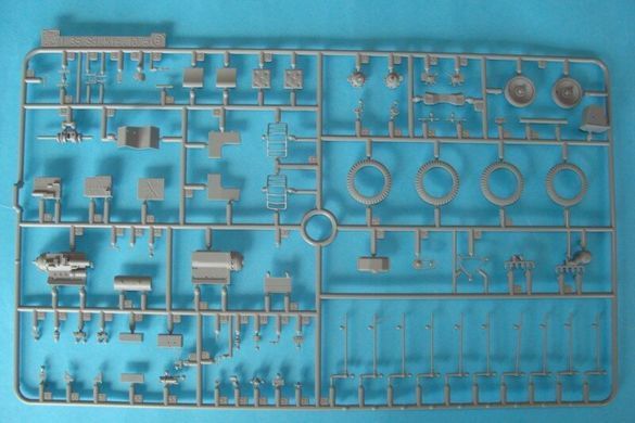 1/35 Sd.Kfz.10 Ausf.B обр. 1942 года полугусеничный транспортер (Dragon 6731) Smart Kit