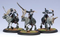Hordes Legion of Everblight Raptor Cavalry (Unit Box: 1 Deacon, 2 Riders) - Privateer Press Miniatures PRIV-PIP 73024