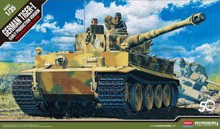 1/35 Танк Pz.Kpfw.VI Tiger early, модель з повним інтер'єром (Academy 13239), збірна модель