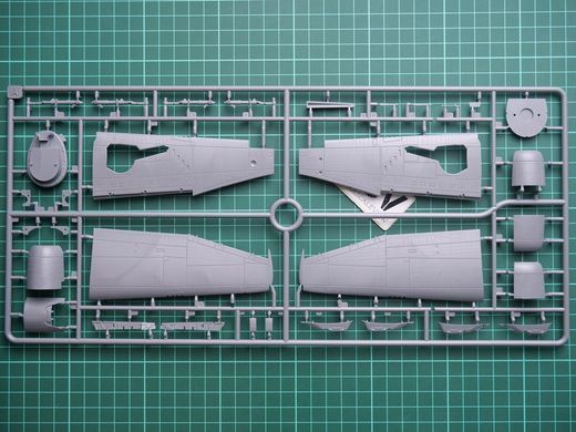 1/48 Винищувач P-47N-1RE Thunderbolt, серія Basic Kit (MiniArt 48064), збірна модель