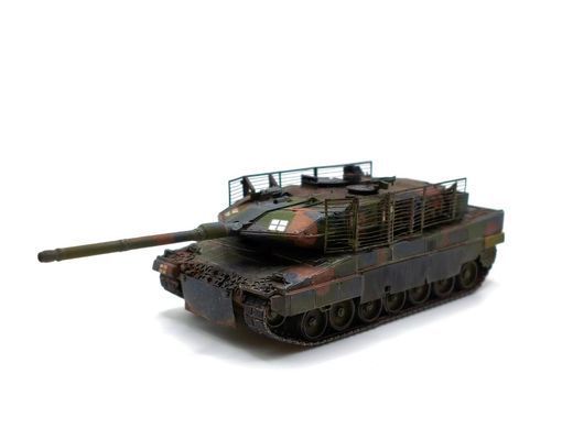 1/72 Танк Leopard 2A6 Збройних Сил України, готова модель