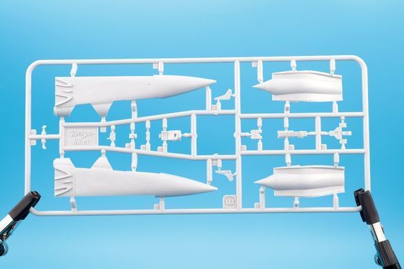 1/72 Mirage G8.01 прототип експериментального літака з крилом змінної стрілоподібності (ModelSvit 72056), збірна модель