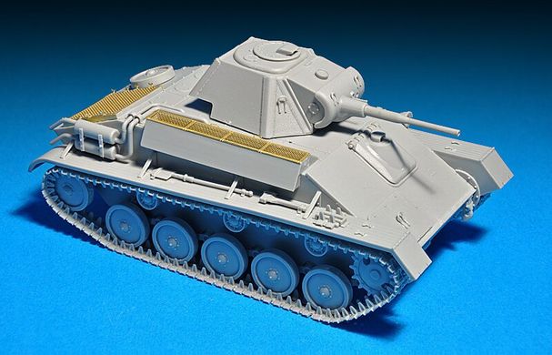 1/35 Легкий танк Т-70М з фігурками та збірними траками (MiniArt 35194), збірна модель