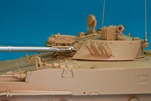 1/35 Комплект стволов для БМП-3: 100 мм 2А70, 30 мм 2А72, 3 штуки 7.62 мм пулемета ПКТ (RB Model 35B110) металл