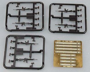 1/35 Американское стрелковое оружие AR15/M16/M4 FAMILY-M16A1 (Trumpeter 00501)