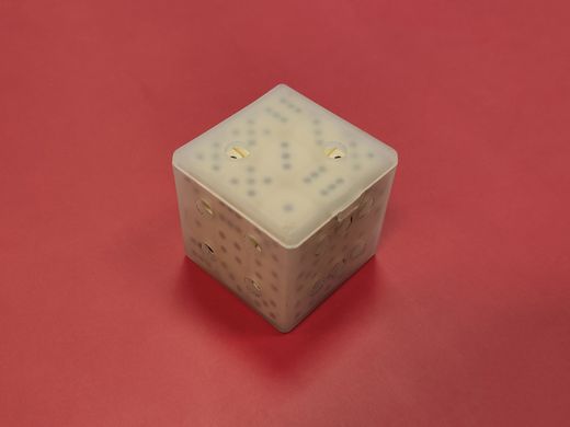Набір кубиків (дайсів) d6 кольору слонової кістки, пластикові 12х12 мм, 27 штук