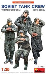 1/35 Советские танкисты 1970-80 годов в зимней униформе, 4 фигуры, сборные пластиковые (Miniart 37063)