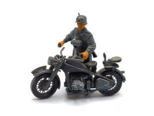 1/35 Німецький мотоцикл Zundapp KS750 з фігурою, готова модель авторської роботи