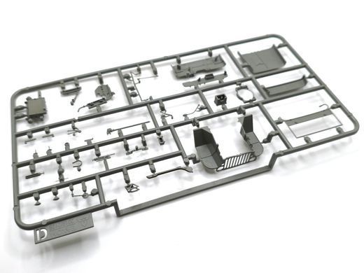 1/35 Автомобіль Jeep Willys MB з фігуркою водія (Takom), збірна модель БЕЗ КОРОБКИ