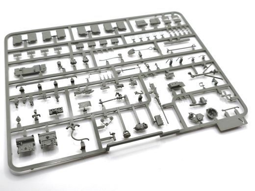 1/35 Автомобіль Jeep Willys MB з фігуркою водія (Takom), збірна модель БЕЗ КОРОБКИ