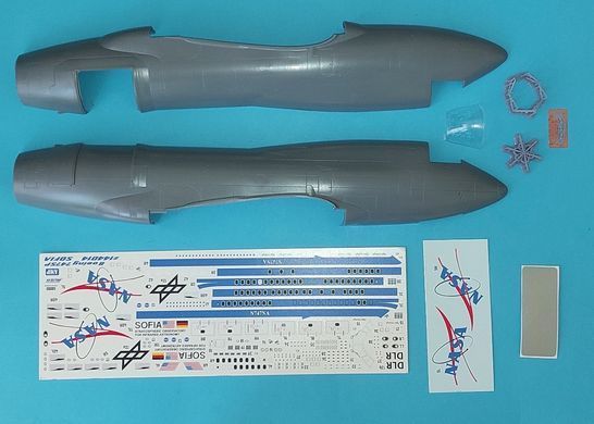 1/144 Літак Boeing 747SP SOFIA Stratospheric Observatory for Infrared Astronomy (AMP 144014), збірна модель