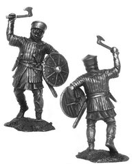 54 мм Западноевропейский пехотинец, 12 век, оловянная миниатюра (Солдатики Публия PTS-5322)