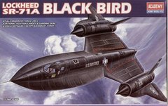 Lockheed SR-71A Blackbird 1:72