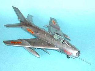 1/32 Микоян-Гуревич МиГ-19С (Trumpeter 02207) сборная модель