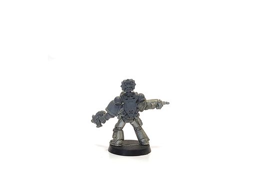 Сержант Кривавих Янголів із силовим кулаком та болтером, мініатюра Warhammer 40k (Games Workshop), зібрана металева нефарбована