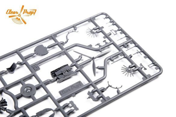 1/72 Истребитель A5M2b Claude ранней версии, серия Starter Kit (Clear Prop Models CP72006), сборная модель