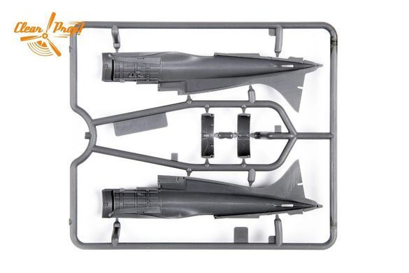 1/72 Истребитель A5M2b Claude ранней версии, серия Starter Kit (Clear Prop Models CP72006), сборная модель
